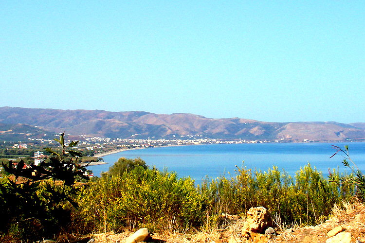 Kastelli Kissamos: View over the bay towards the town